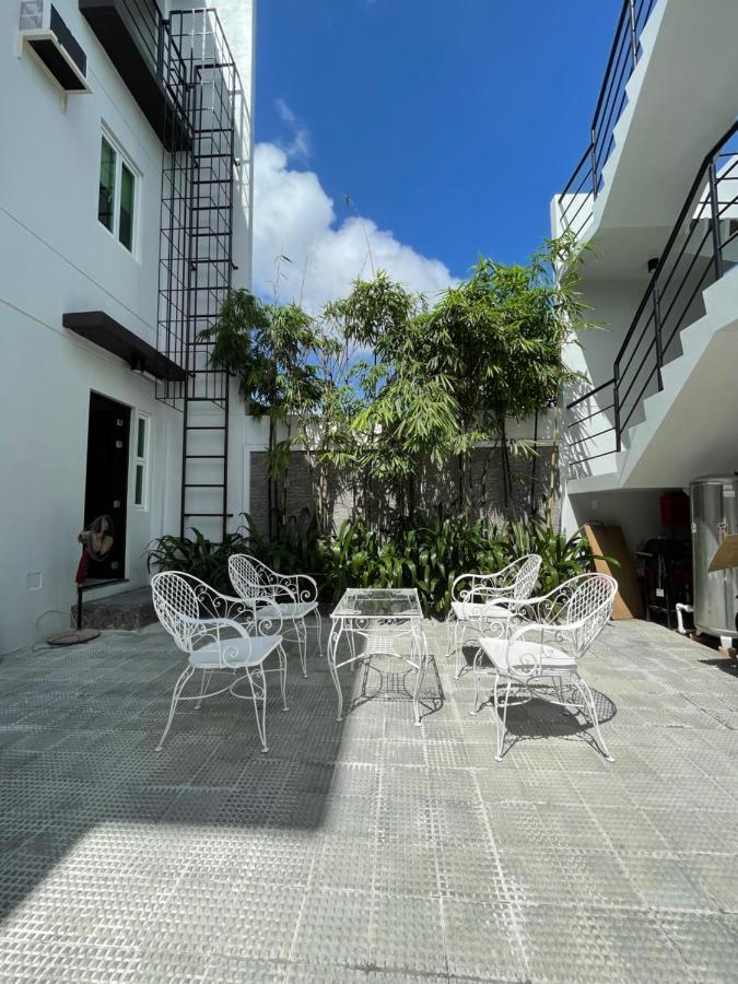 J Spazio Apartelle And Cafe Apartment Baranghauon Exterior photo